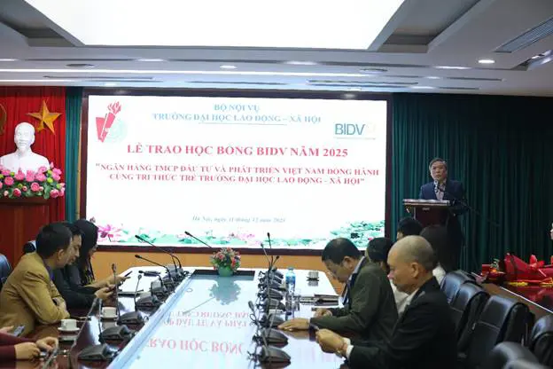 Lễ trao học bổng BIDV năm 2025: lan tỏa giá trị nhân văn, tiếp sức cho những ước mơ